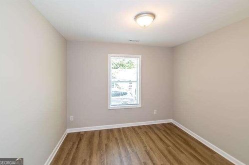 1864 Center Ave, Atlanta GA  30344-4656 exterior