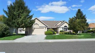 8938 Payette Ave, Kennewick, WA 99336-8132