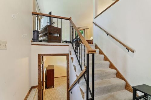 615 Bucher Ave, Saint Paul MN  55126-4628 exterior