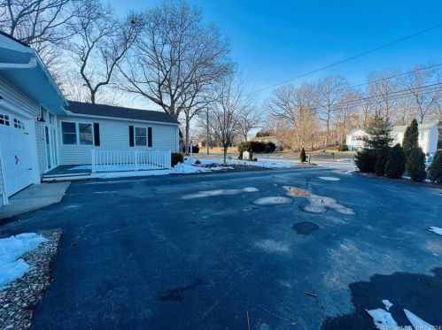 17 Hartshorn St, Killingly CT  06239-4118 exterior
