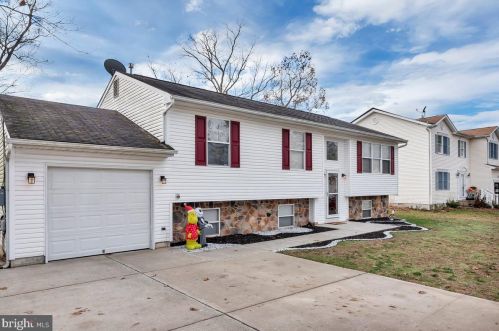 327 Sassafras St, Browns Mills, NJ 08015-1318