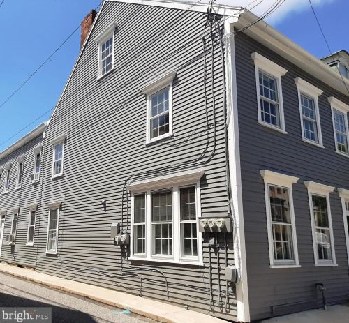 128 Hanover St, Carlisle, PA 17013-3450