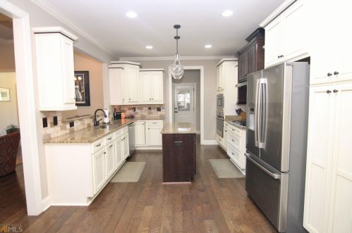 2074 Hiwassee Dr, Bonaire GA  31005-2507 exterior