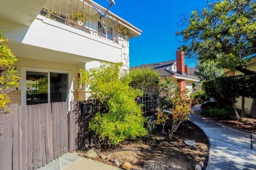 22943 Maple Ave, Torrance, CA 90505-8101