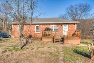155 Bonnafield Dr, Hermitage, TN 37076-1005