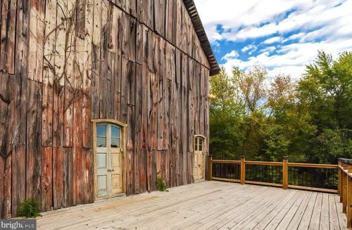 1122 Duncan Rd, Harpers Ferry WV 25425-5350 exterior