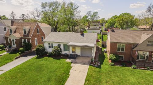 204 Illinois Ave, Villa Park, IL 60181-2675