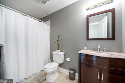 365 Prado Way, Berkeley Springs WV  25411-3264 exterior