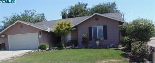 1711 Paradise Ave, Tulare, CA 93274-8411