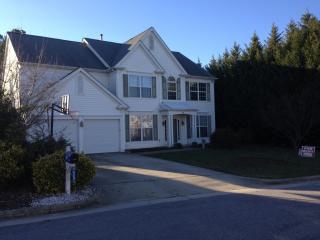 102 Blue Boar Ct, Cary NC  27519-6096 exterior