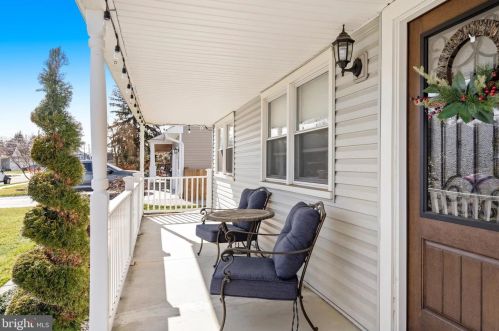 62 Crest Ave, Trenton NJ  08690-3913 exterior
