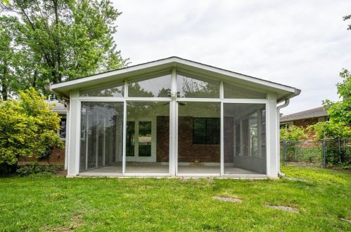 4019 Haverstraw Dr, Cincinnati OH 45241-2608 exterior