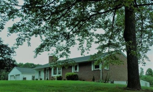 950 Thompson Ridge Rd, Charity, VA 24088-2730