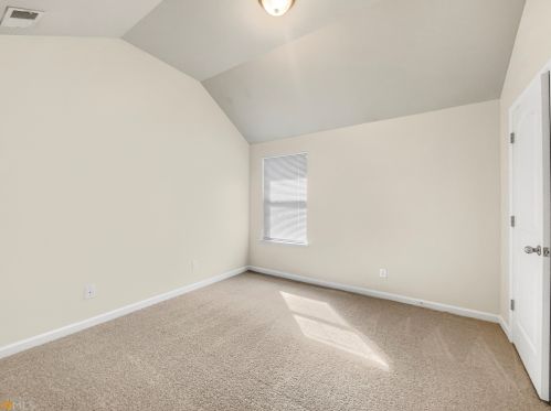 5905 El Segundo Way, Atlanta GA  30349-7521 exterior