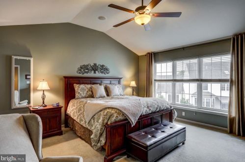 14 Red Leaf Ln, Lancaster PA  17602-7000 exterior