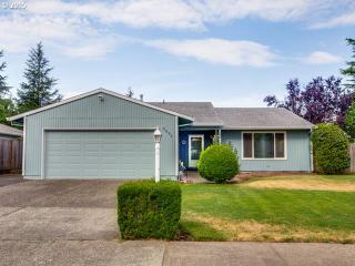 2095 55th Ave, Beaverton, OR 97123-7881
