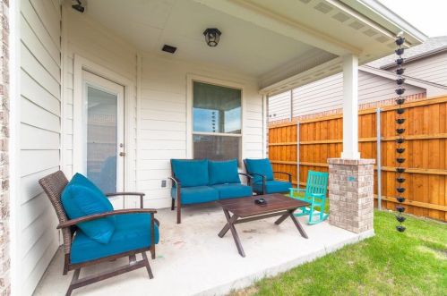 1104 Nottingham Trl, Fort Worth TX  76179-0816 exterior