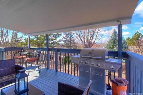 17362 Frd Dr, Aurora CO 80017-3236 exterior