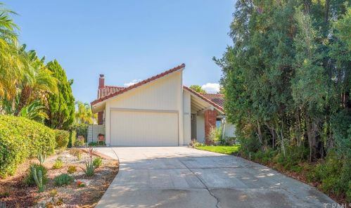 196 Donna Ct, Anaheim, CA 92807-4007