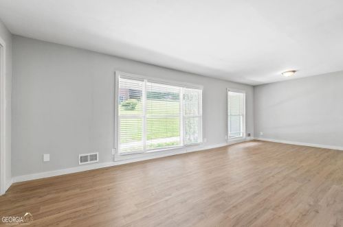 2916 Handy Dr, Atlanta GA  30318-7239 exterior