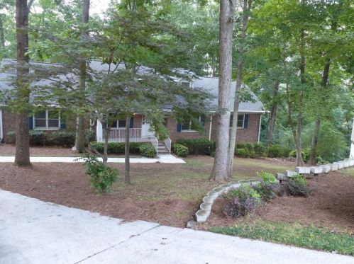4523 Rivercliff Dr, Lilburn, GA 30047-4732