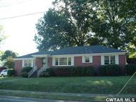 618 College St, Trenton, TN 38382-2121