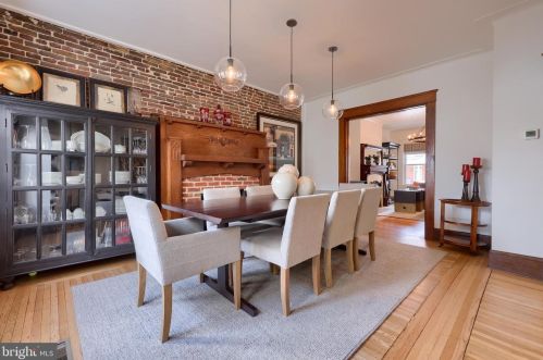 620 Pine St, Lancaster PA  17603-2824 exterior