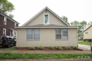 342 Caroline St, Pekin IL  61554-3225 exterior
