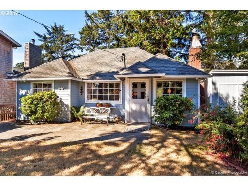 247 2nd St, Manzanita, OR 97130-9171
