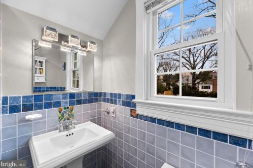 8601 Mayfair Pl, Silver Spring MD 20910-4302 exterior