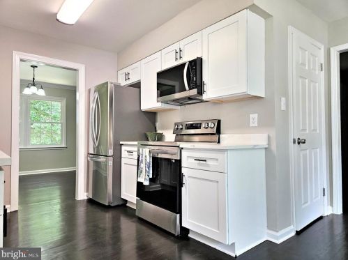 4639 Denpat Ct, Annandale, VA 22003-4427