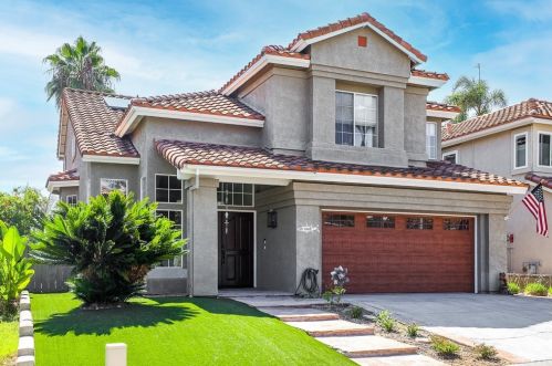 7068 Zubaron Ln, Carlsbad, CA 92009-6607