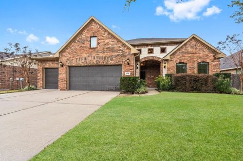2042 Brodie Ln, Conroe TX  77301-7243 exterior
