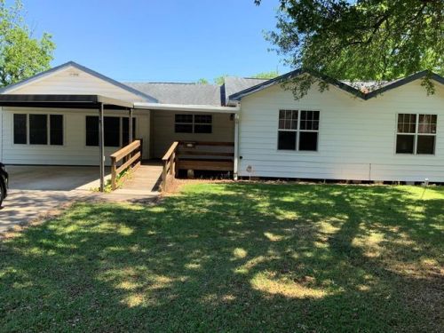 409 17th St, Nederland, TX 77627-5216