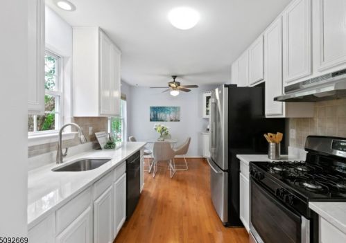 5 Garfield Way, Princeton NJ  08540-1669 exterior