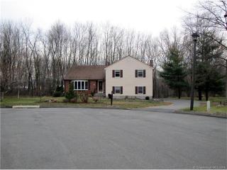 6 Castle Dr, Cromwell, CT 06416-2004
