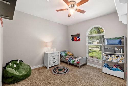 1830 Landmark Dr, Richmond, TX 77406-2145