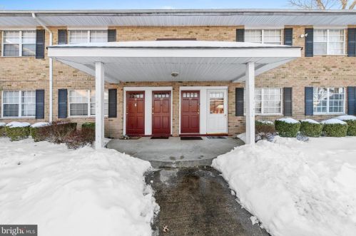 56 Garden View Ter, East Windsor NJ  08520-4665 exterior