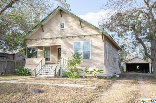 104 Nelson, Novohrad, TX 77975-4504