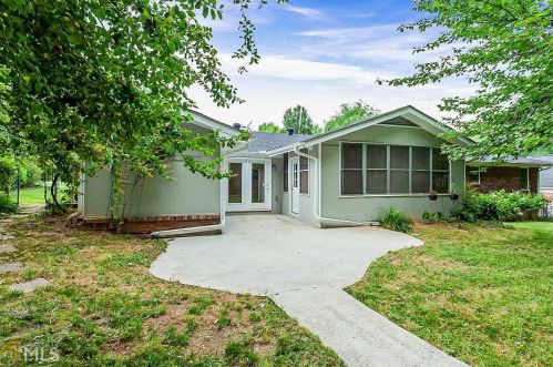 2661 Fleur De Lis Way, Atlanta GA  30360-1203 exterior