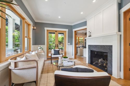 1122 Cabrillo Ave, Burlingame, CA 94010-4925