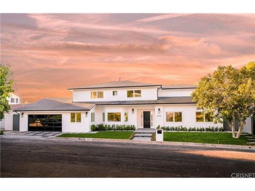 16449 Tudor Dr, Van Nuys, CA 91436-4161