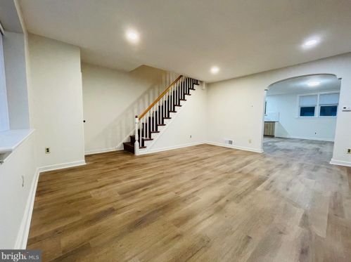 2129 Longshore Ave, Philadelphia PA  19149-1818 exterior