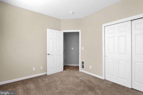 1010 Crest Way, York PA  17403-9122 exterior