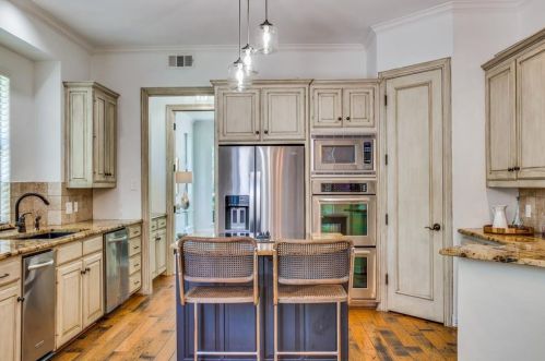 6309 Dysart Cir, Dallas TX  75214-5605 exterior