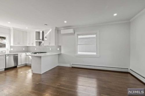 242 Williams Ave, Hasbrouck Heights NJ  07604-2127 exterior