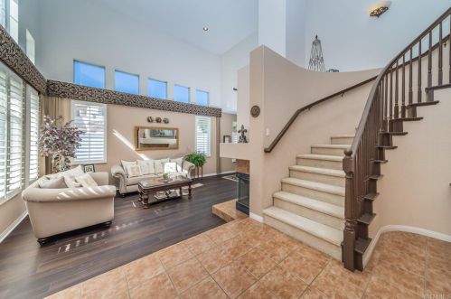 466 Benevente Dr, Oceanside, CA 92057-8409