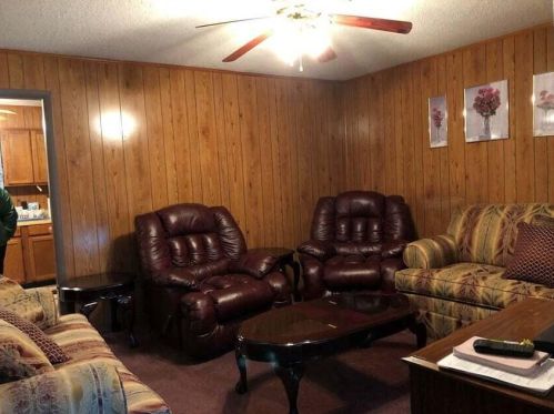 23 Hercules St, Barnwell, SC 29812-1641