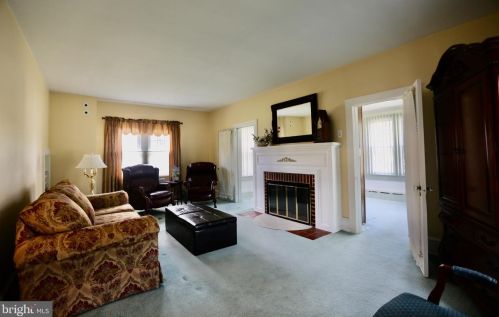 232 Holly Ave, Pitman NJ  08071-1257 exterior