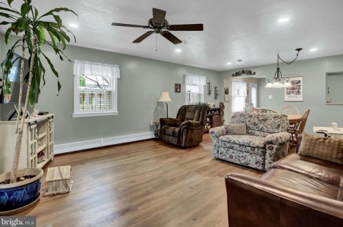 774 Broadway, Hanover PA 17331-2503 exterior